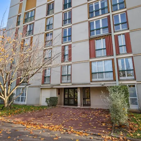 Chic Apart With Parking Apartament Chaville