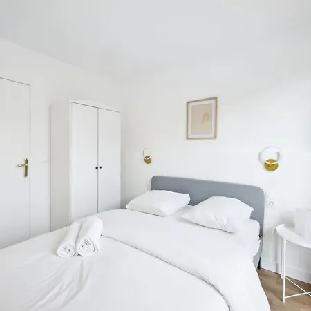 Chic Apart With Parking * Chaville